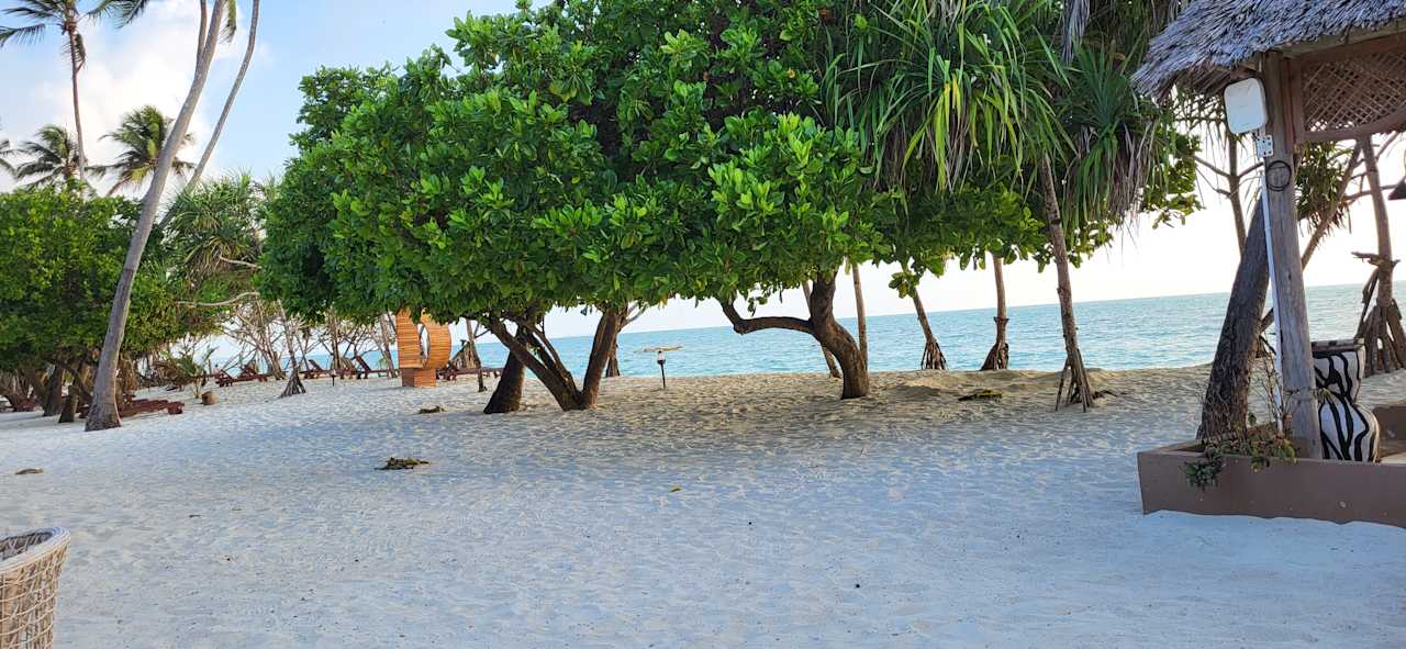 Strand Neptune Pwani Beach Resort & Spa