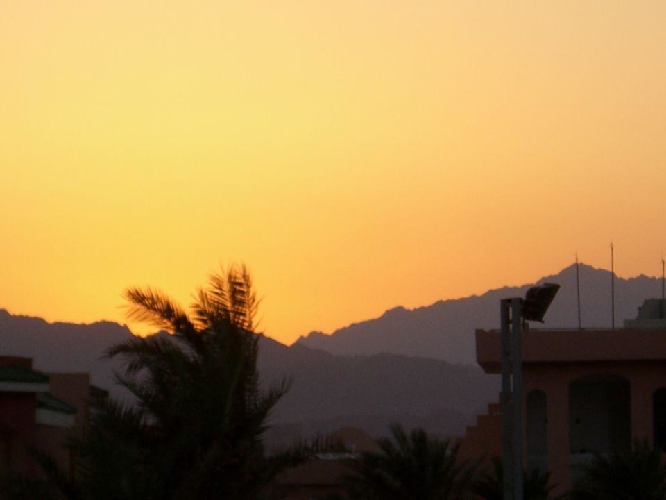 Alltäglicher Sonnenuntergang Pickalbatros Royal Moderna Resort-Sharm El Sheikh