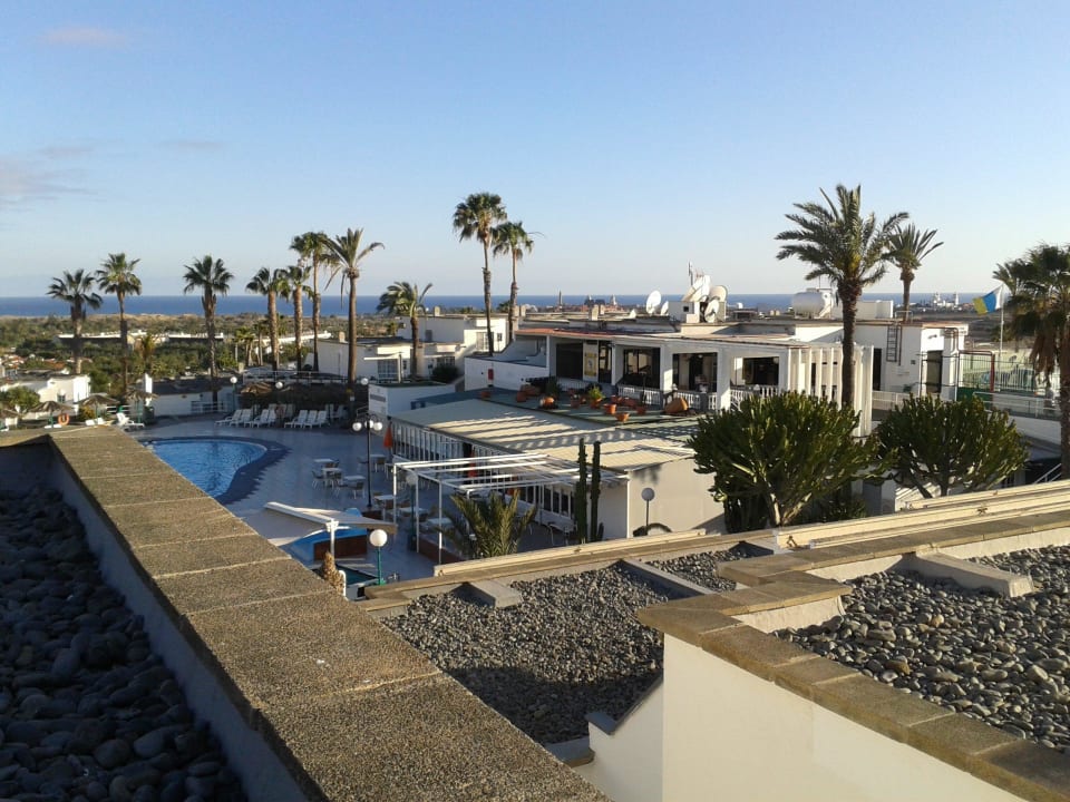 Vom Zimmer Richtung Pool Bungalows Vista Oasis