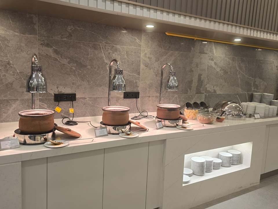 Gastro Side Breeze Hotel