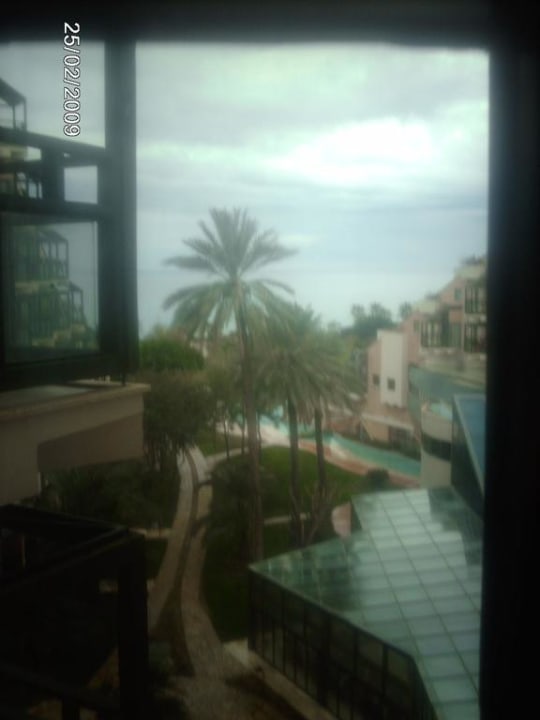 Blick aus dem Seitenfenster Limak Limra Hotel & Resort