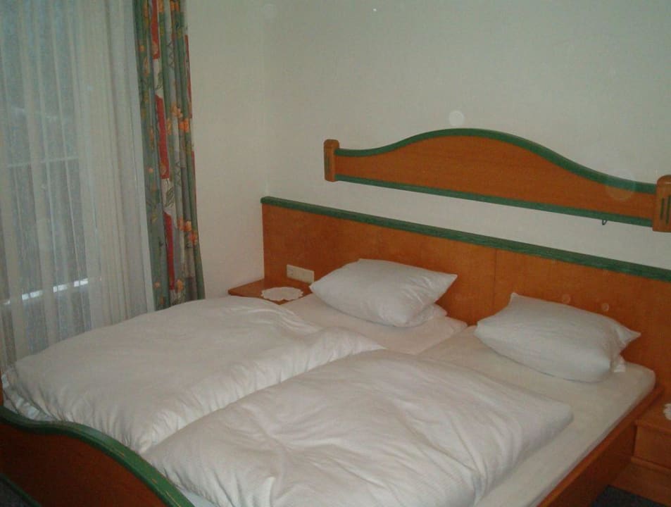 Schlafzimmer des Appartements Nr. 3 Pension Sonnwinkel