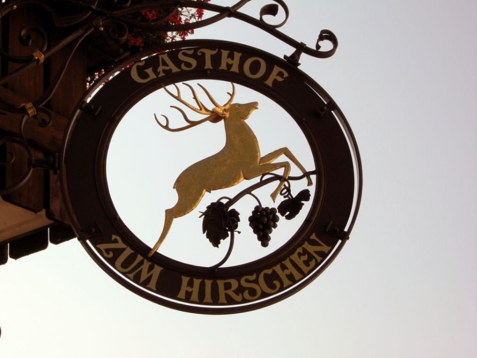 Das "Aushängeschild" ist der springende Hirsch Hotel & Gasthof zum Hirschen