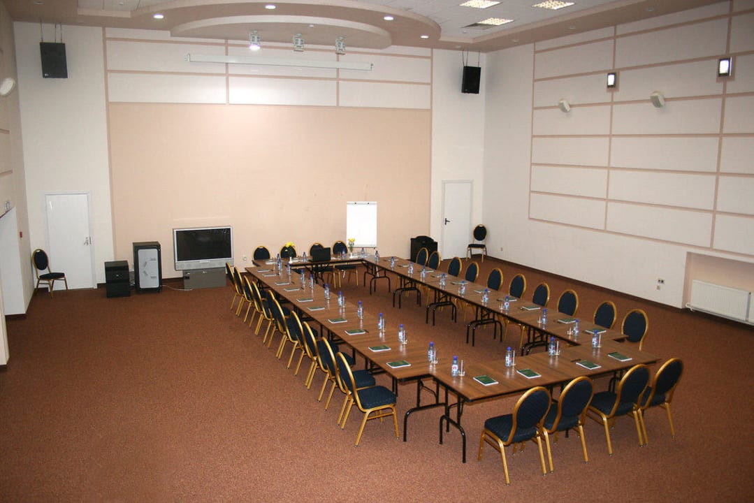 Конференц-зал Истринский Petrovo-Dalnee Resort Hotel / Пансионат Петрово-Дальнее