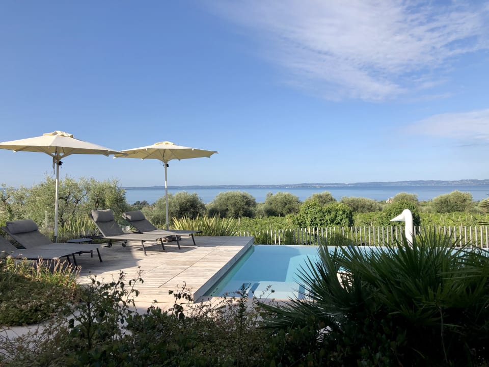 Pool San Colombano Suites