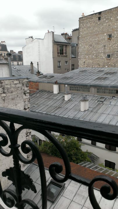 Ausblick aus Zimmer 36 Hotel des Arts Montmatre