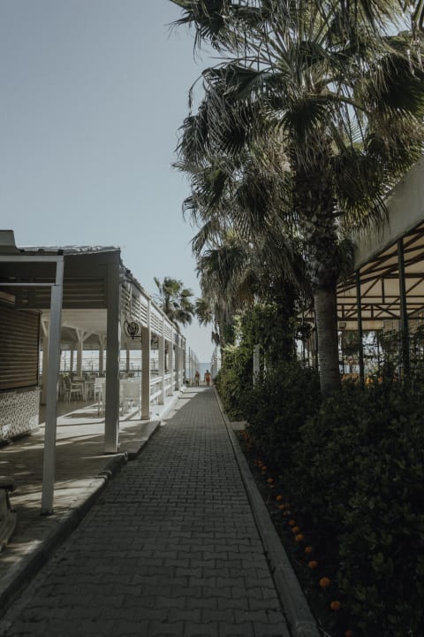 Strand J'adore Deluxe Hotel & Spa