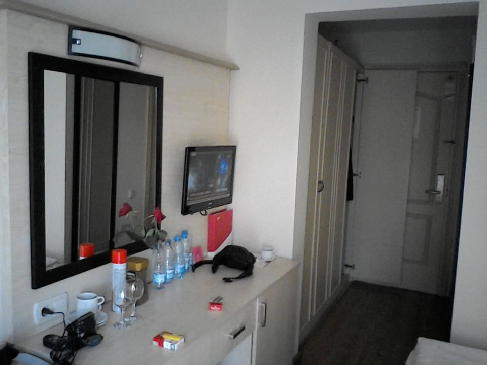 Kleines Zimmer grosse Terasse Grand Seker Hotel