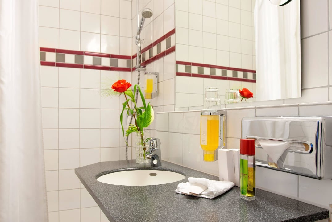 Bad The Domicil Hotel Frankfurt City