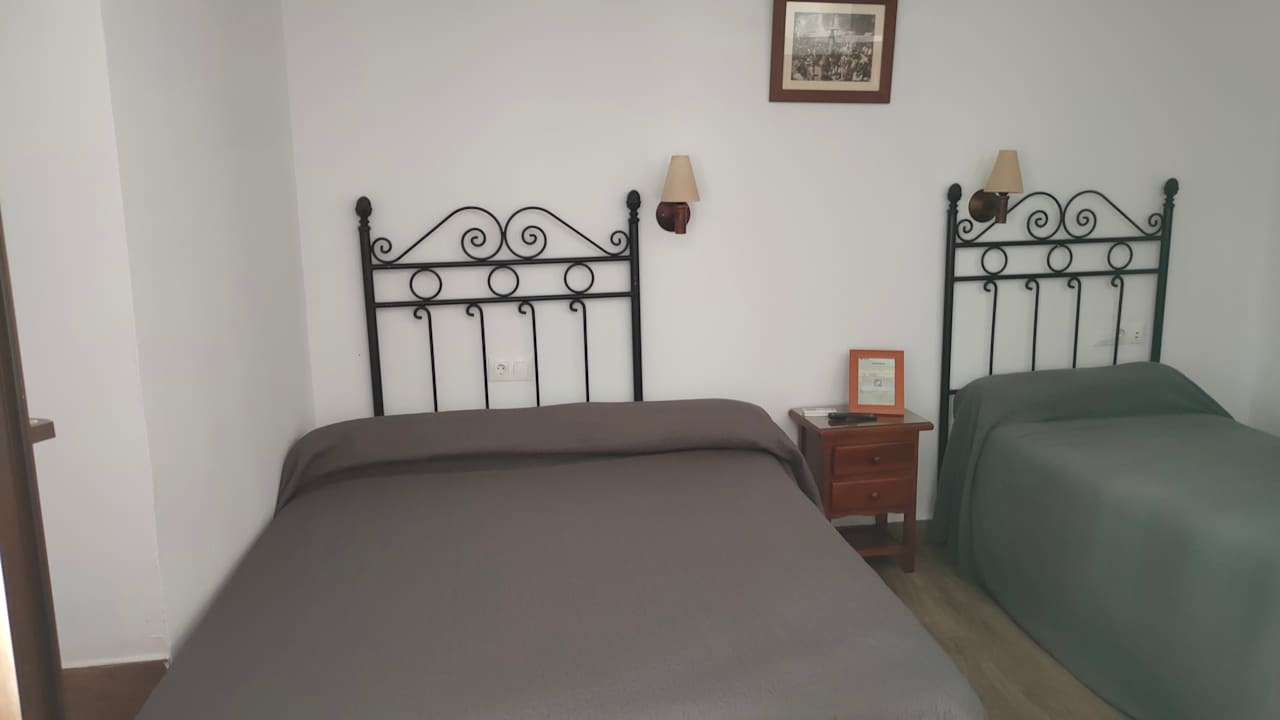 Zimmer Hostal Colon Antequera