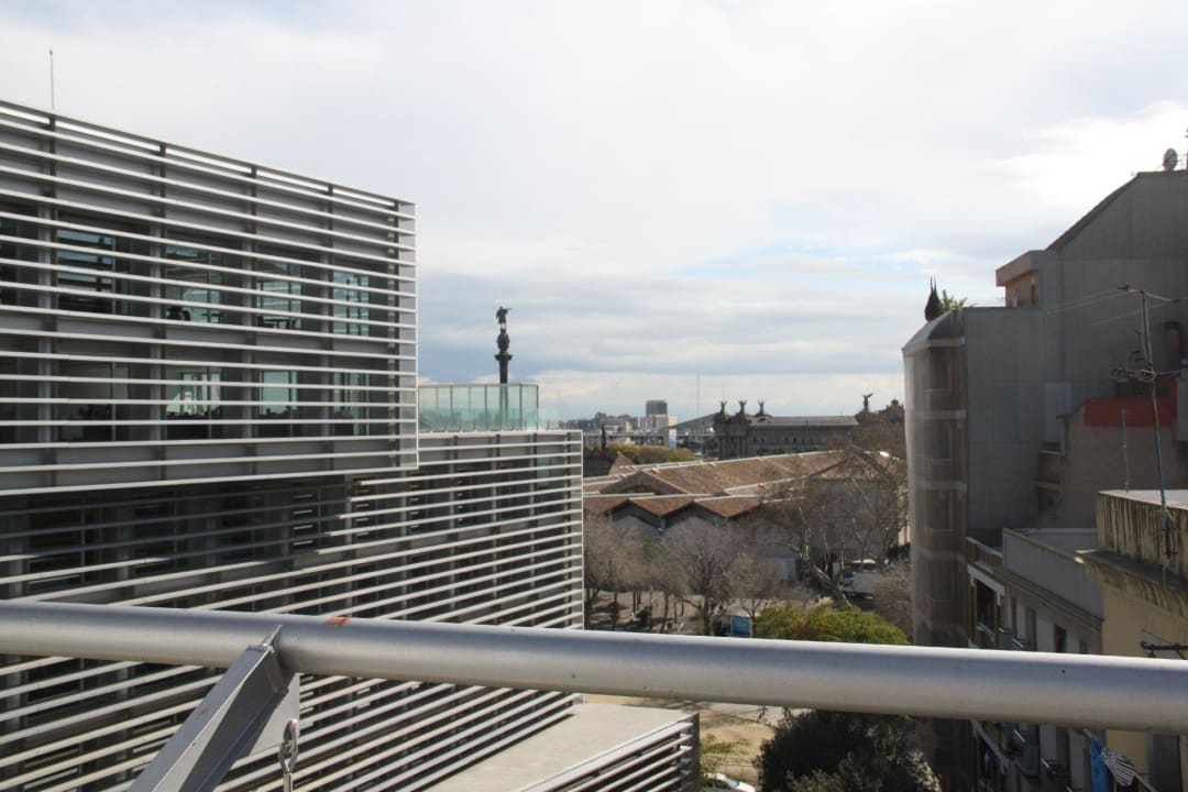 Na dachu hotelu Casa Lit Barcelona by Ona Hotels