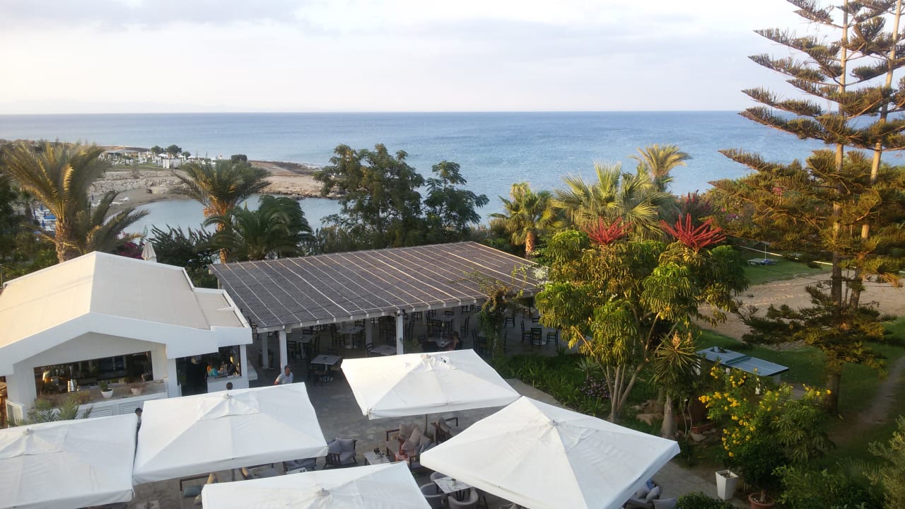 Zimmer Crystal Springs Beach Hotel