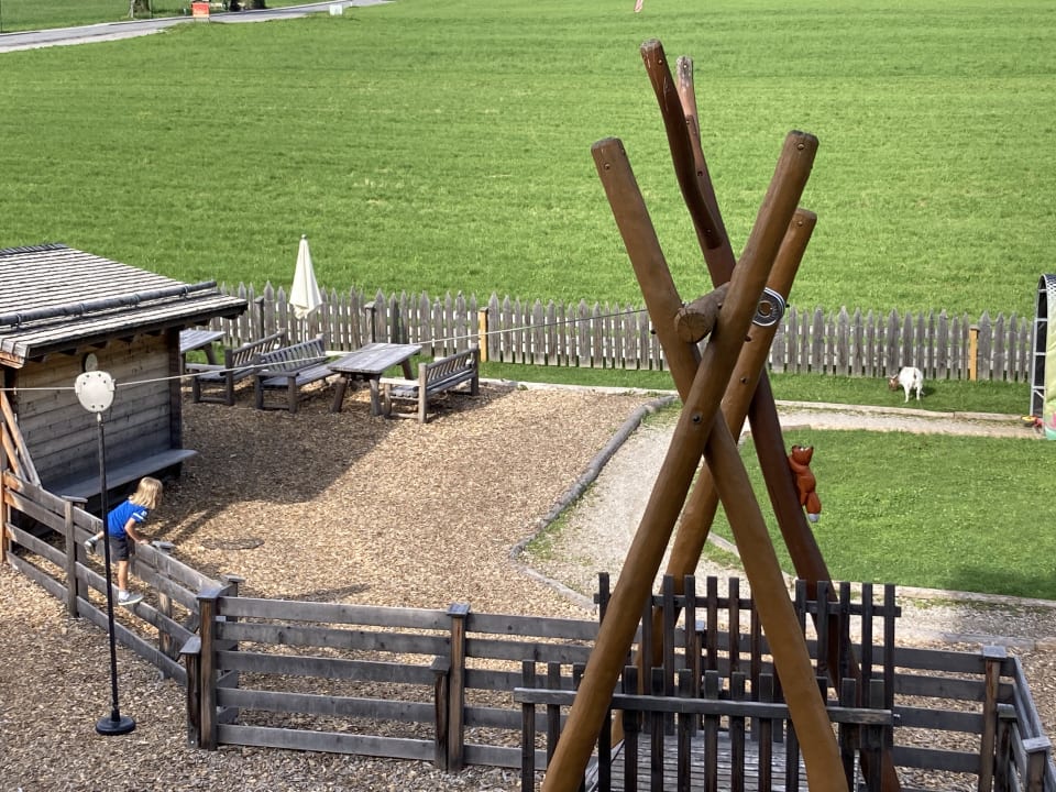 Gartenanlage Mia Alpina . Zillertal Family Retreat