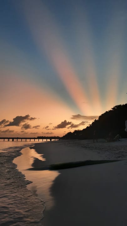 Ausblick Kudafushi Resort & Spa