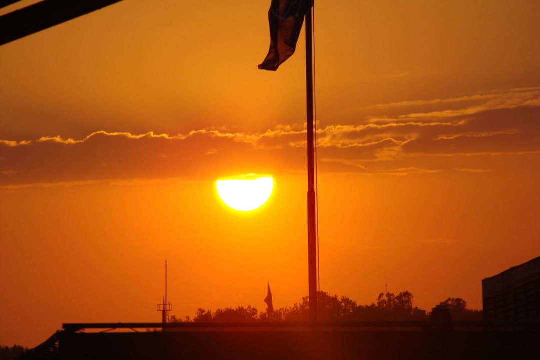 Sonnenuntergang am Strand Grand Seker Hotel