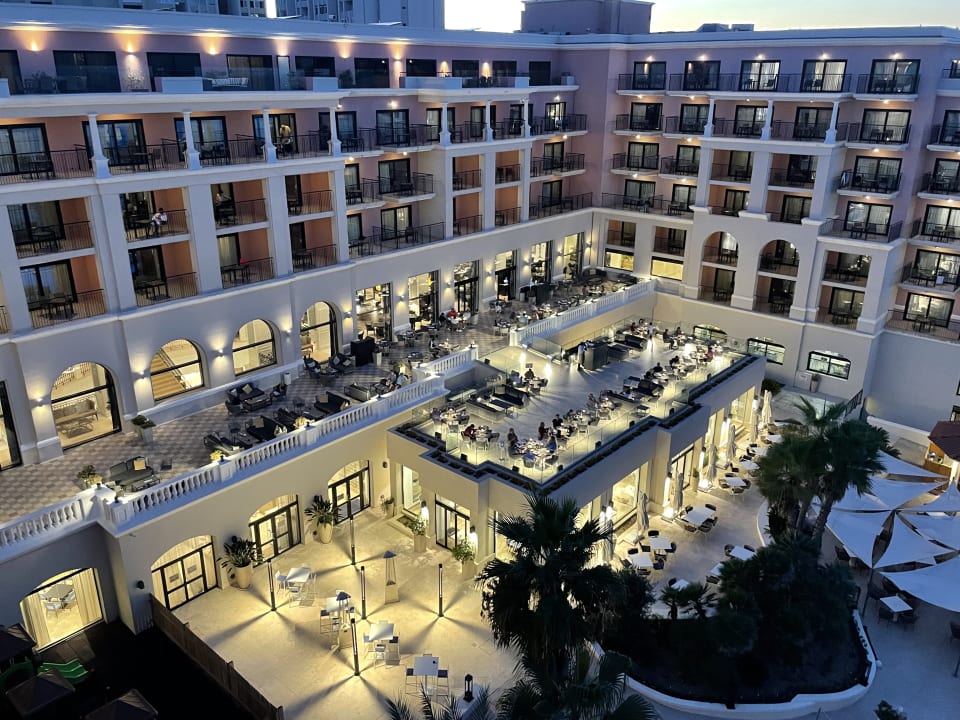 Außenansicht The Westin Dragonara Resort