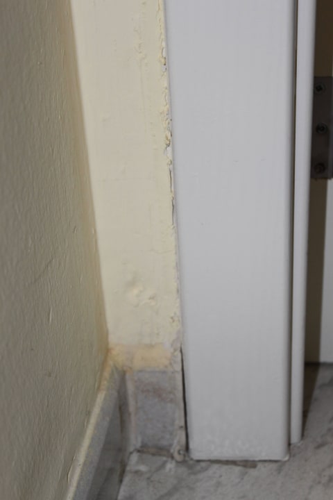 Negative Seite des Zimmers Caprice Janeiro Hotel & Spa