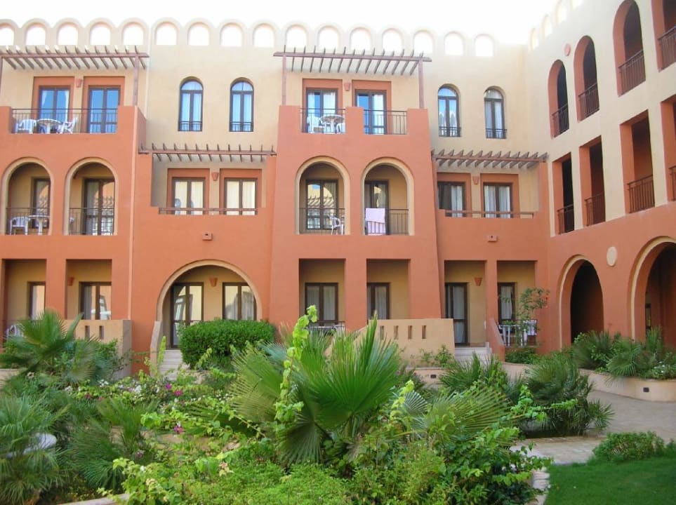 Innenhof Hotel Three Corners Ocean View prestige - Adults only