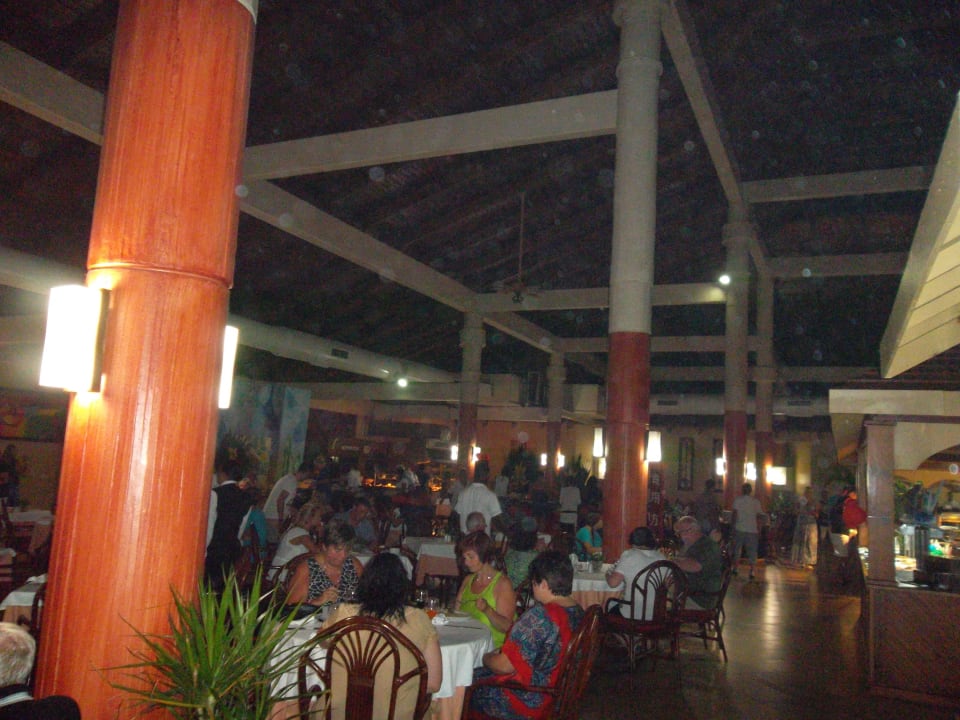 Ein riesiges Buffetrestaurant Grand Palladium Select Bávaro Resort & Spa