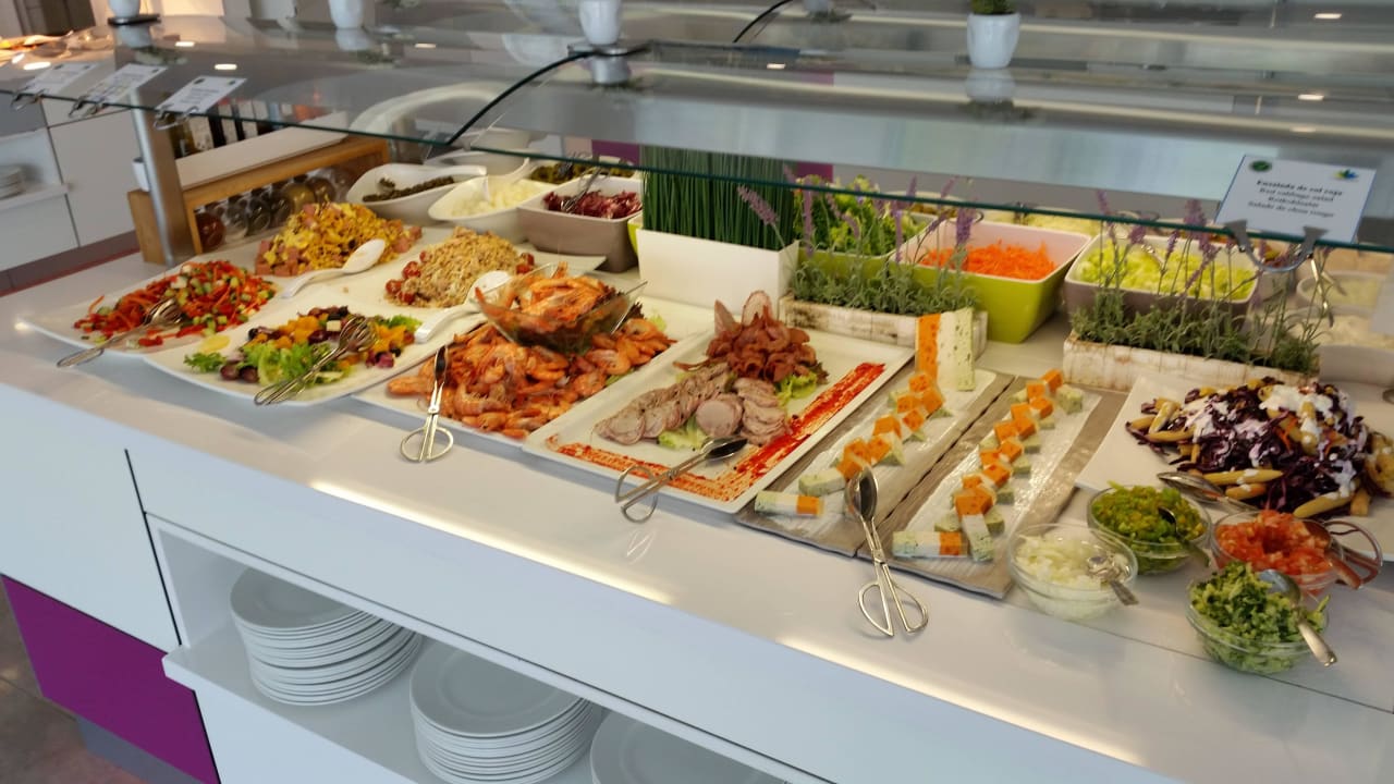 Nur ein Buffet von 6 verschiedenen LABRANDA Marieta - Adults only