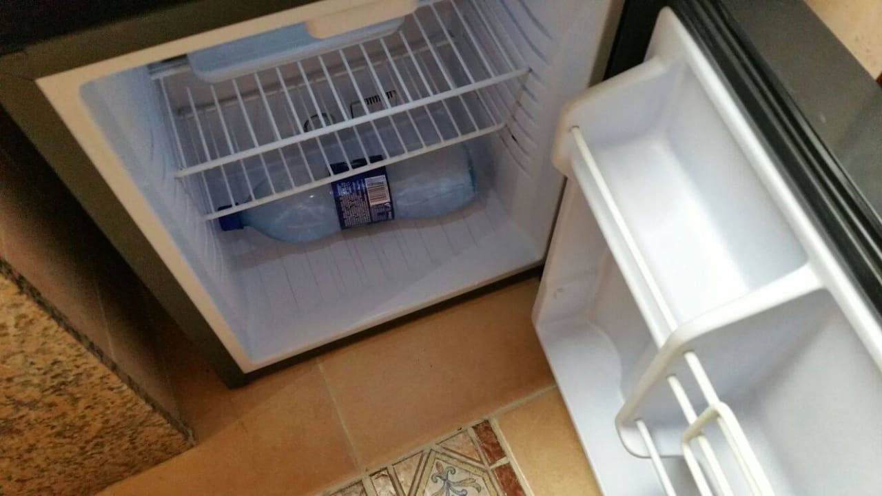 Kühlschrank im Zimmer Hotel Riu Funana
