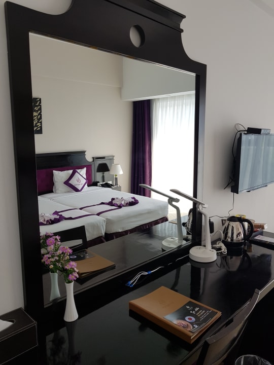 Wandspiegel TTC Hotel - Premium Can Tho