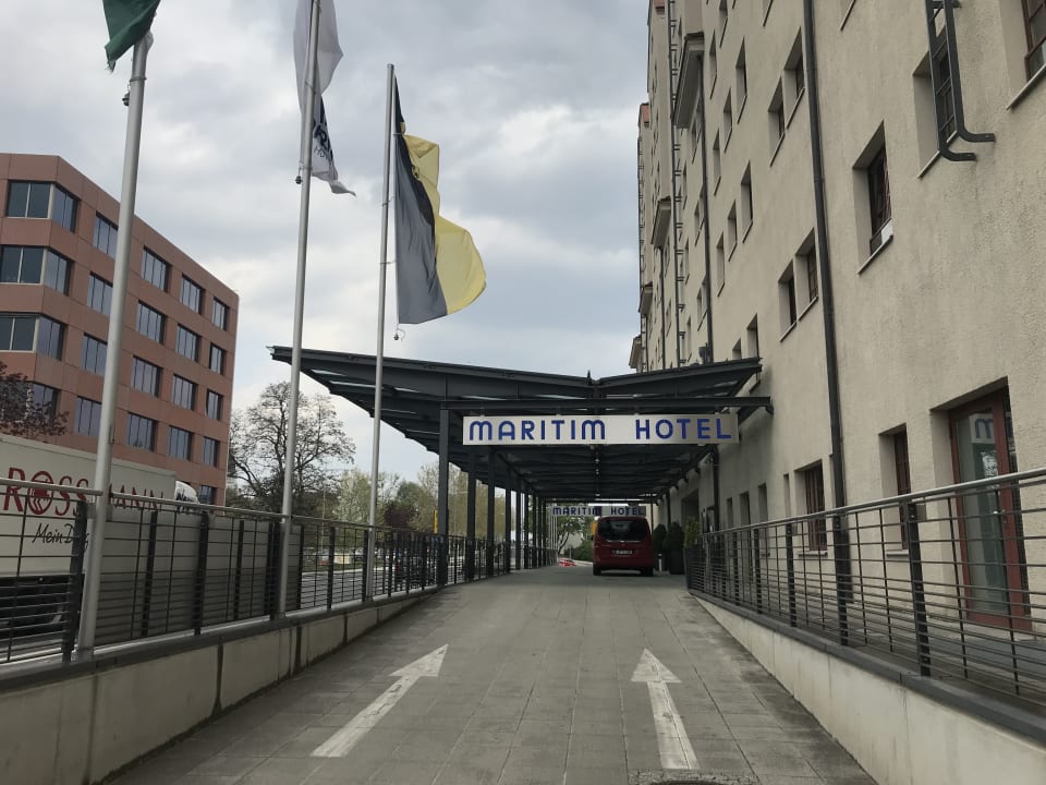 Außenansicht Maritim Hotel Dresden