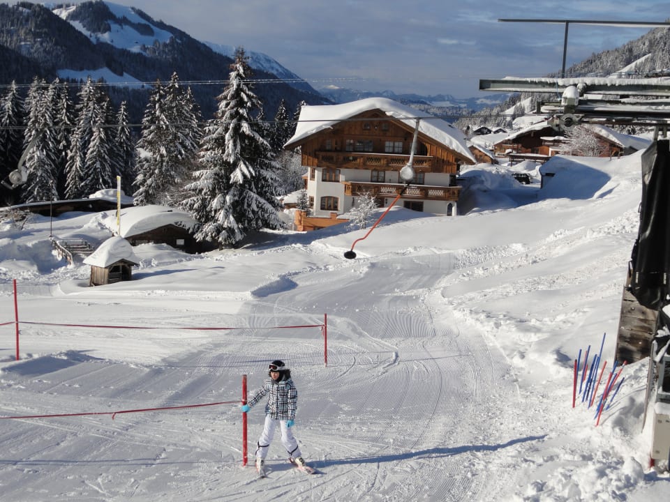 Außenansicht Hotel Almfrieden