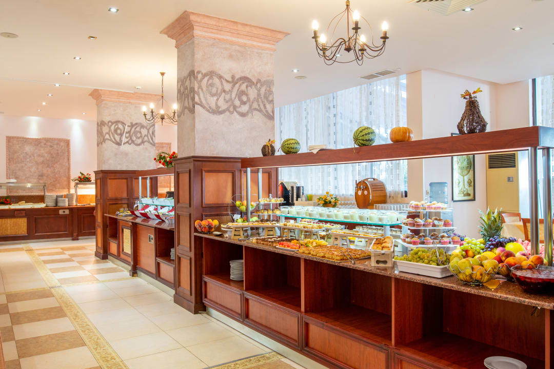 Gastro Hotel Tiva del Mar Beach