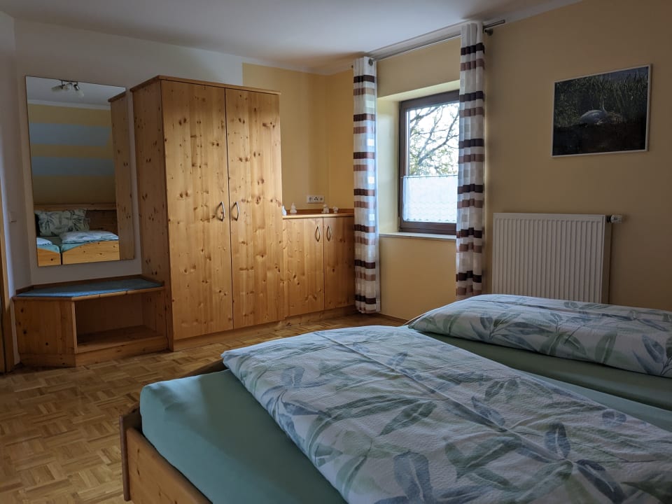 Zimmer Ferienhof Lehner am Rothsee