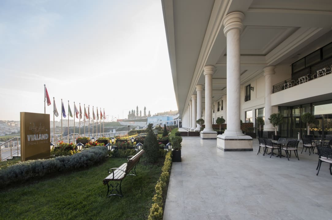 Gartenanlage Isfanbul Holiday Home & Suites