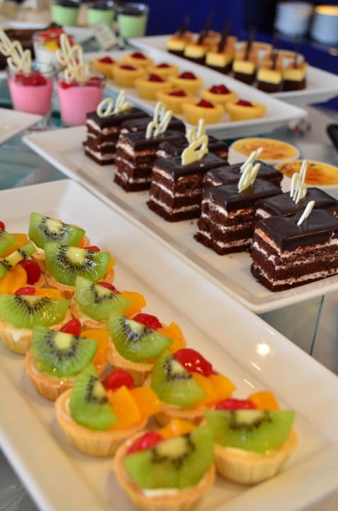 Gastro Ramada Plaza by Wyndham Bangkok Menam Riverside