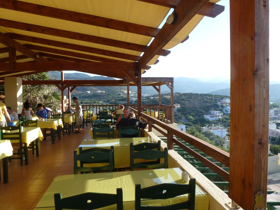 Jadalnia na tarasie Elpida Village