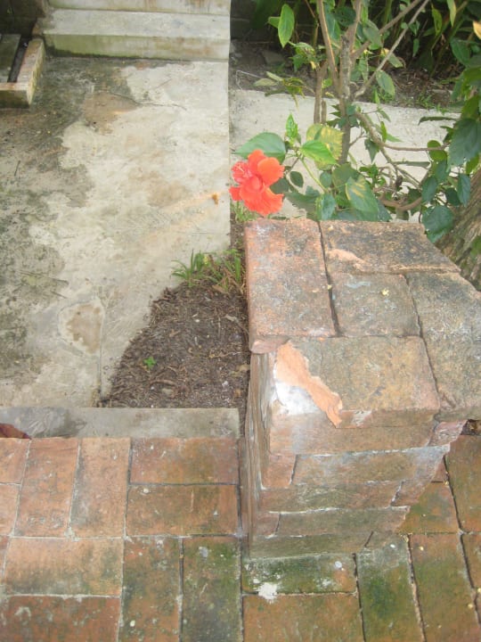 Alles und überall abgeschlagen und  Siam Bay Resort