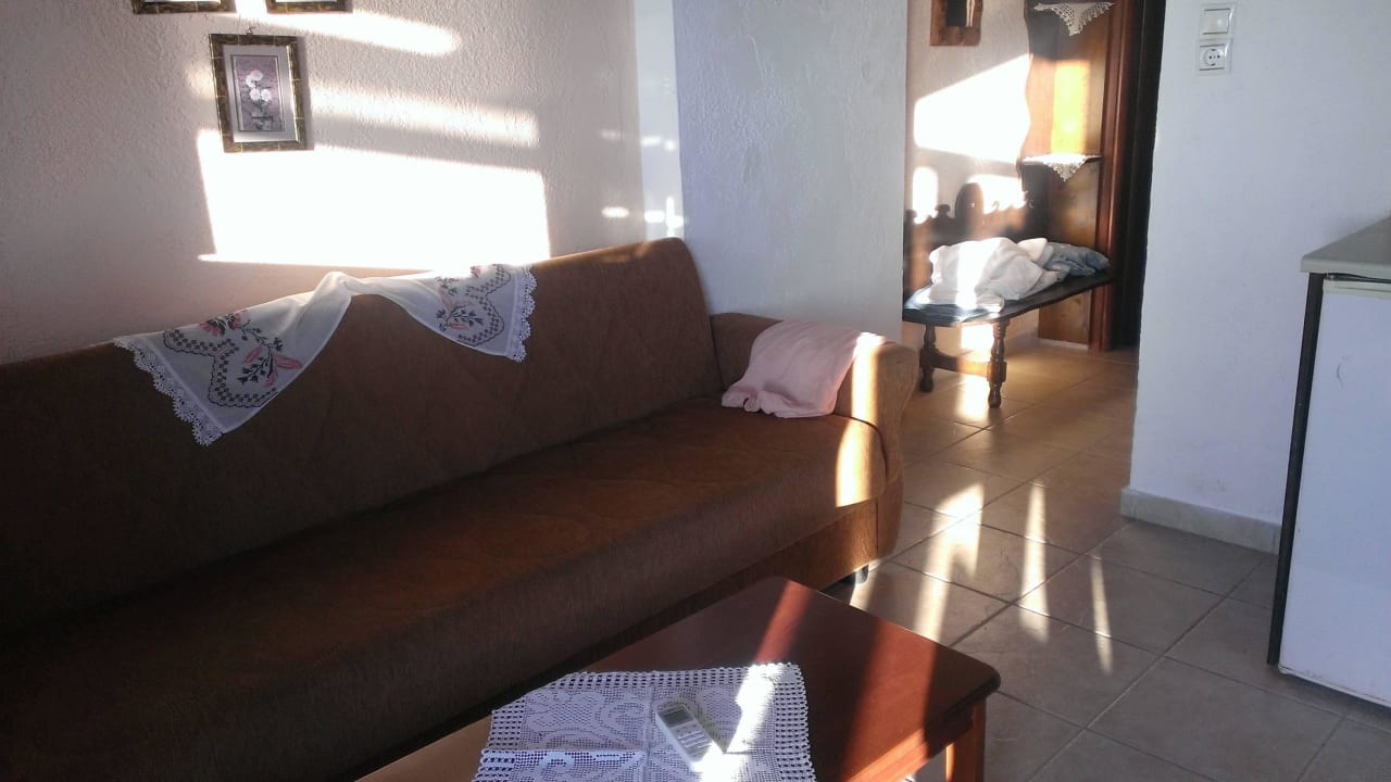 Wohnraum mit Küche Apartments Katerina