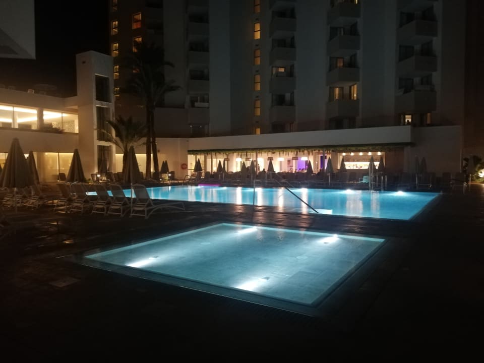 Pool Hipotels Bahia Grande