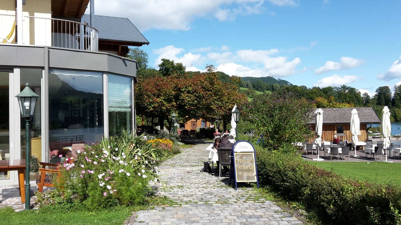 Außenansicht Hotel Stadler am Attersee