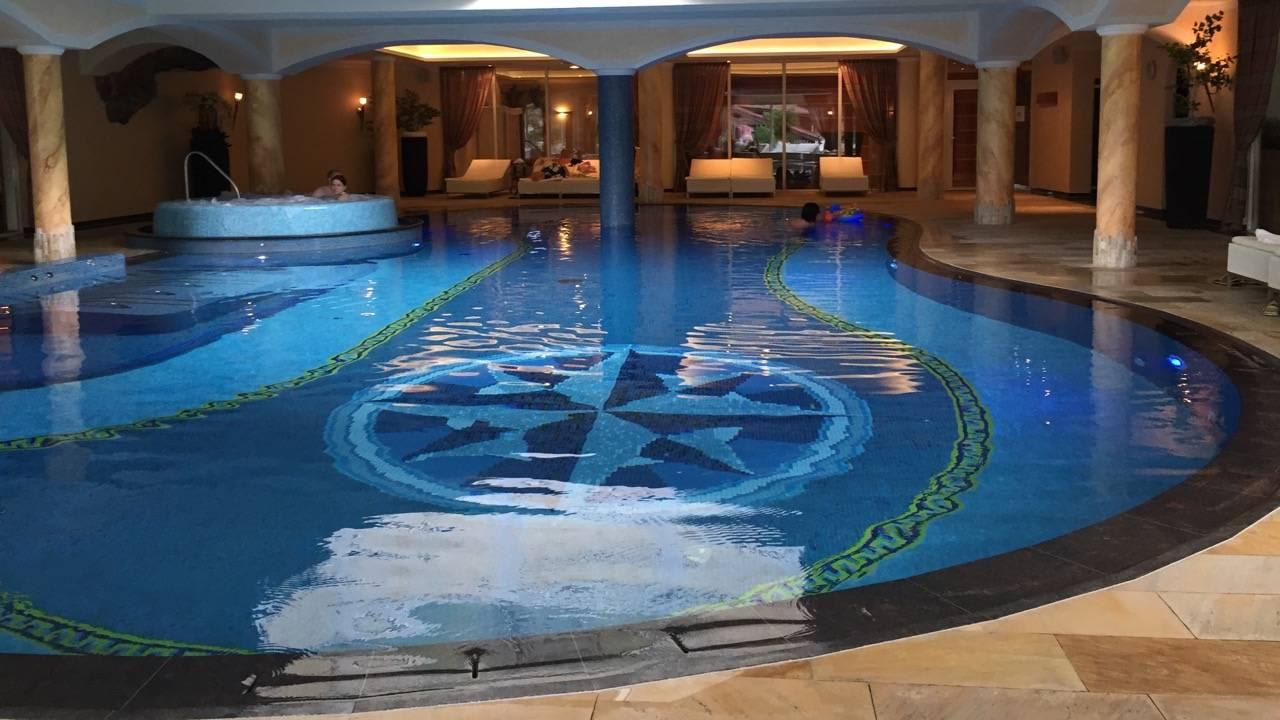 Pool Quellenhof Luxury Resort Passeier
