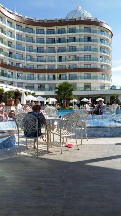 Schön Dream World Aqua Hotel