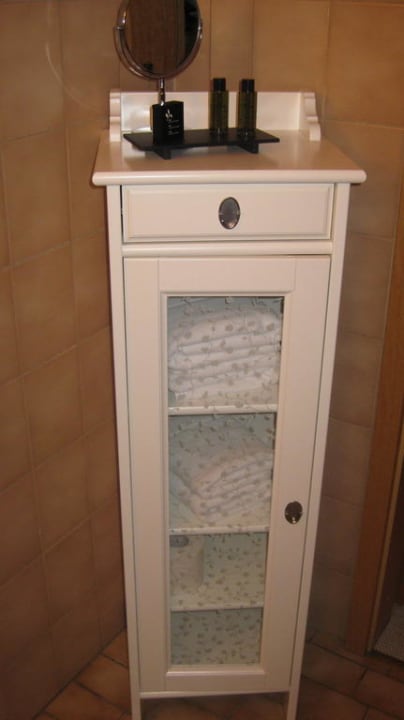 Badschrank Friedrichskooger Hof