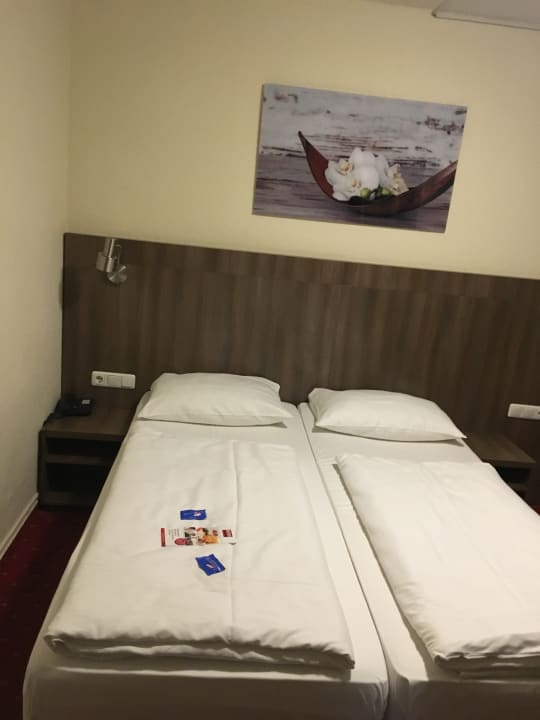 Zimmer Hotel Leonet