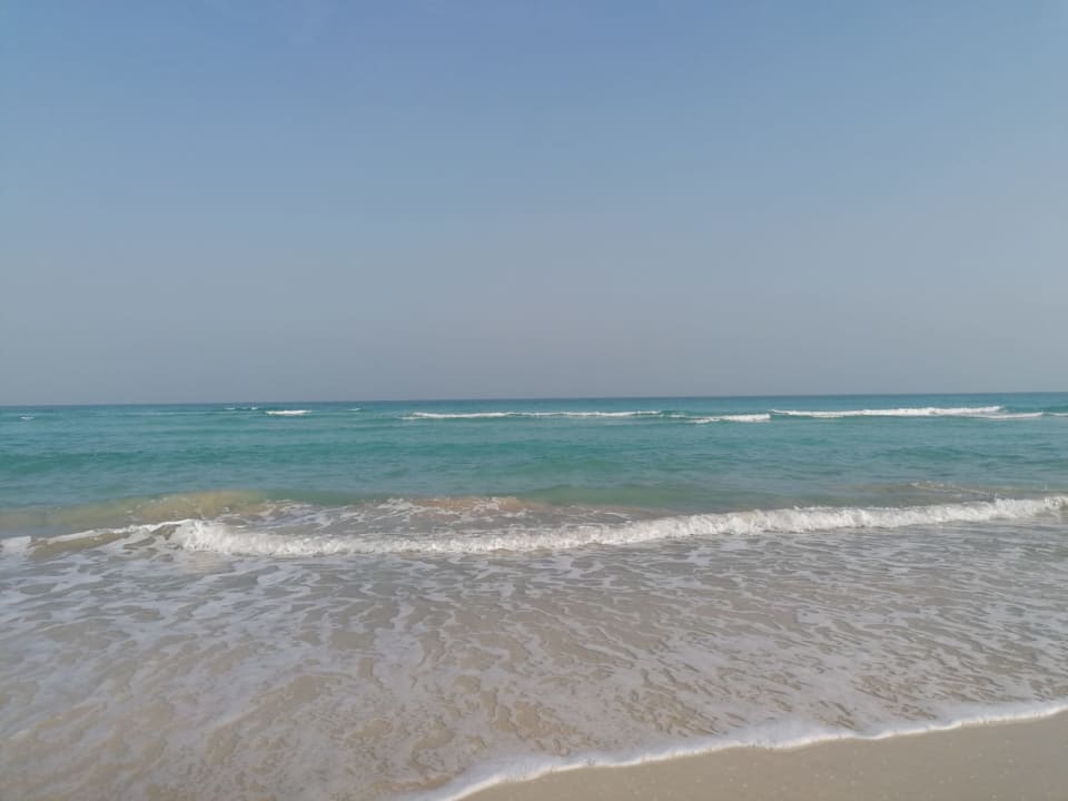 Strand Saadiyat Rotana Resort &  Villas