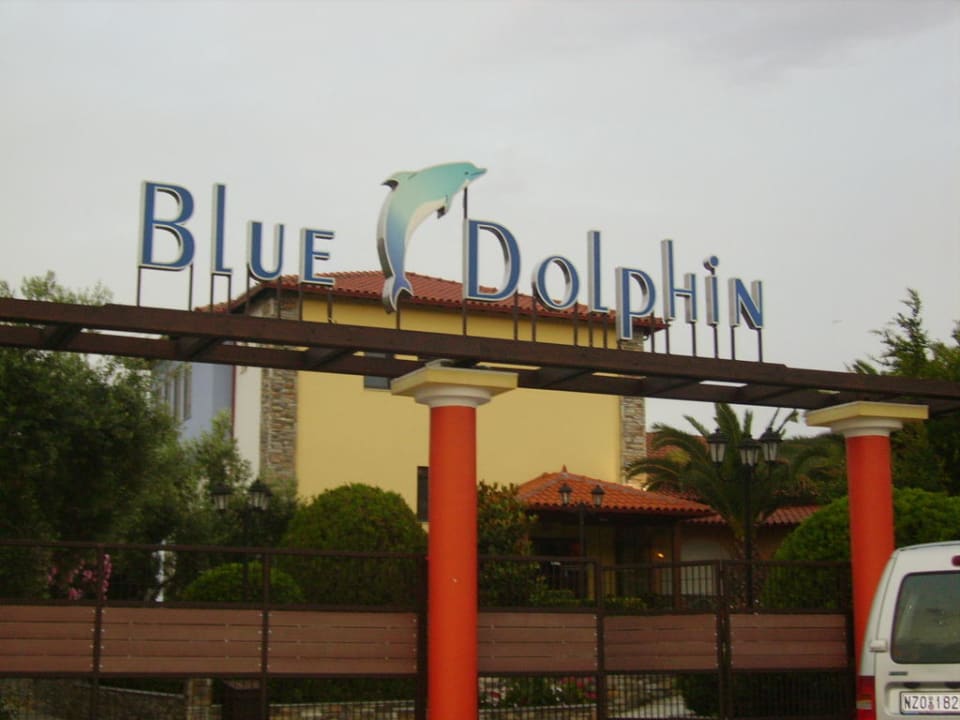 Haupteingang Blue Dolphin Resort Hotel