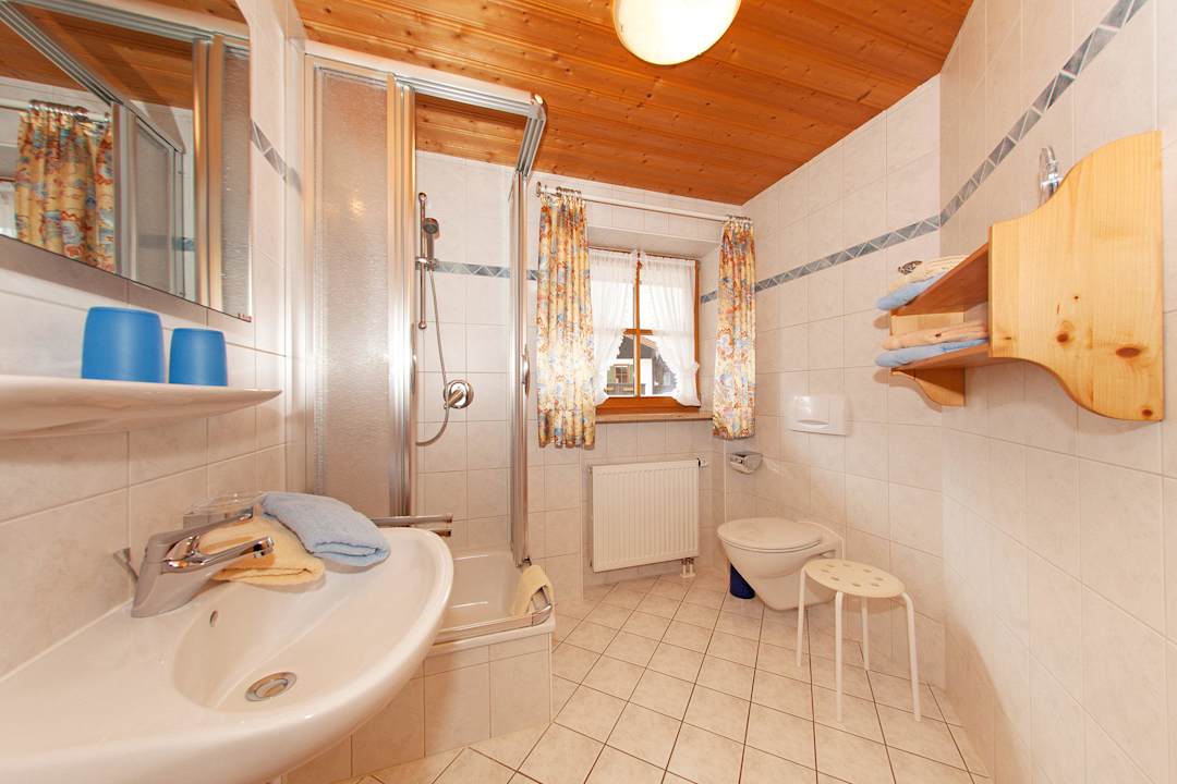 FeWo 2 - Dusche WC Haus am Schmiedweg