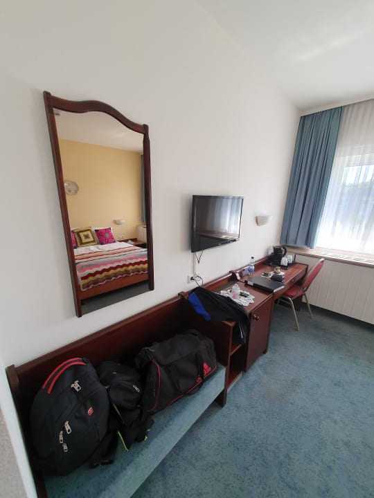 Zimmer Wohnen bei Tante ALMA vormals Augusta