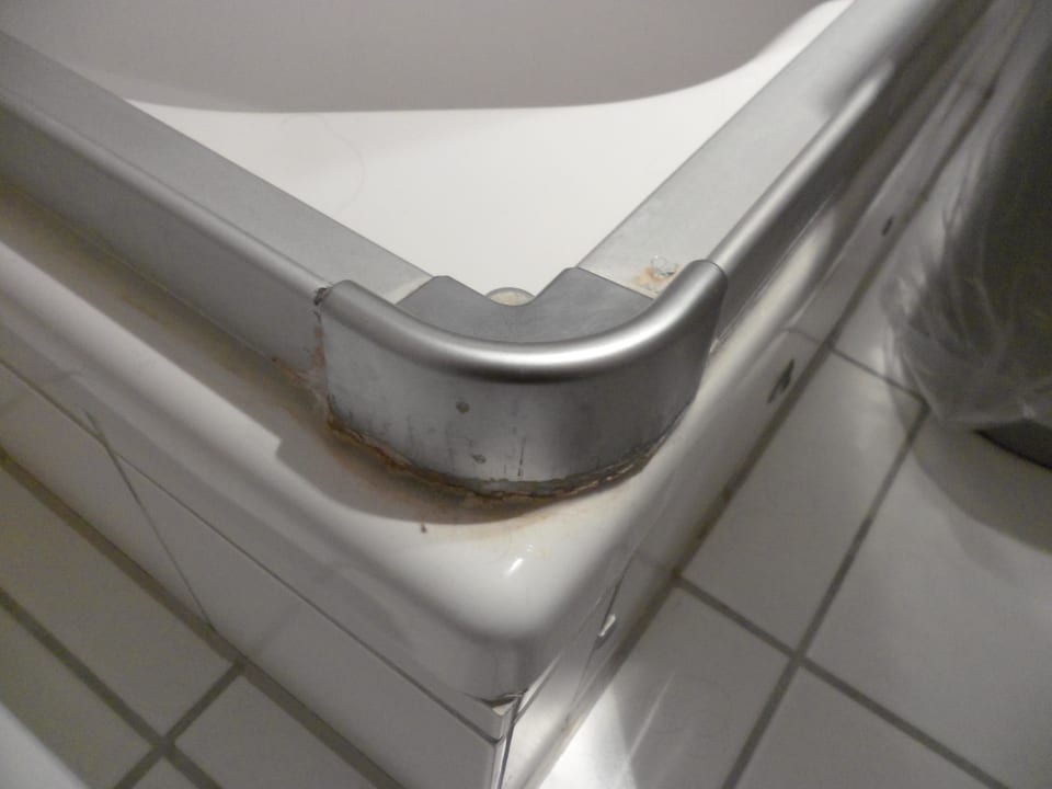 Bad (Dusche) bei Anreise Wyndham Garden Lahnstein Koblenz Hotel