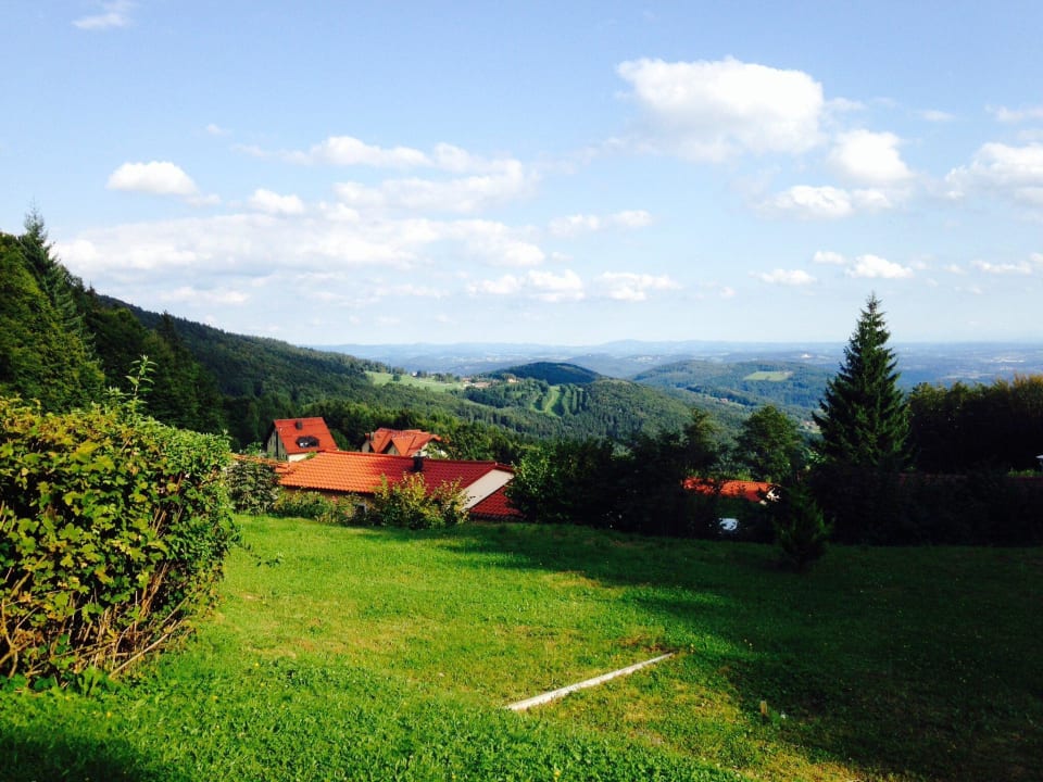 Aussicht von Bungalowterrasse Sonnenwald Hotel