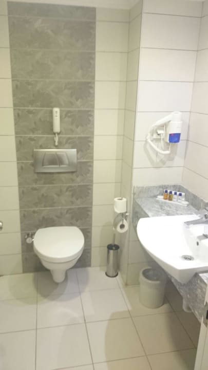 Geräumiges Bad Side Mare Resort & Spa