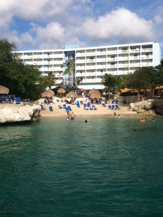 Strand vom Wasser aus Dreams Curacao Resort, Spa & Casino