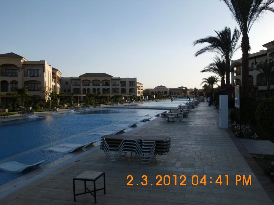 2 von 16 Pools JAZ Aquamarine Resort